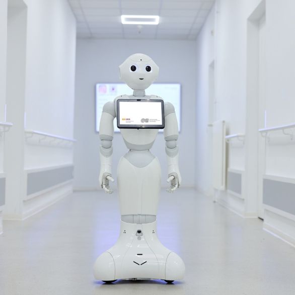 SCIDEA Lab Robotik_Pepper im Gang